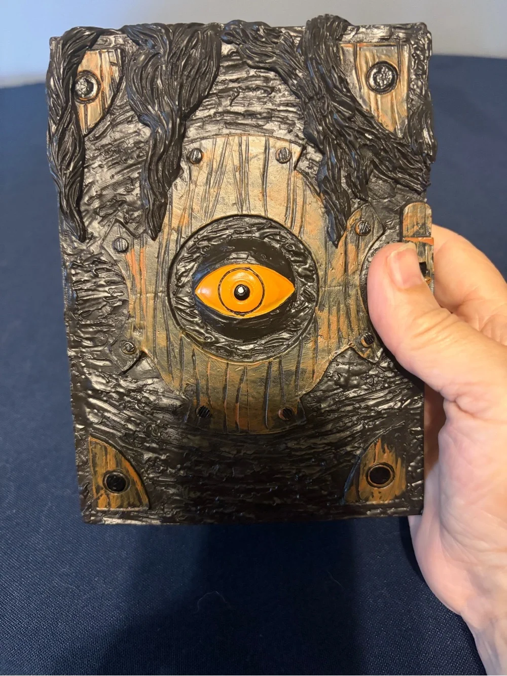 NEW Halloween Home Decor Hocus Pocus Spell Book With Eye Resin Display 5